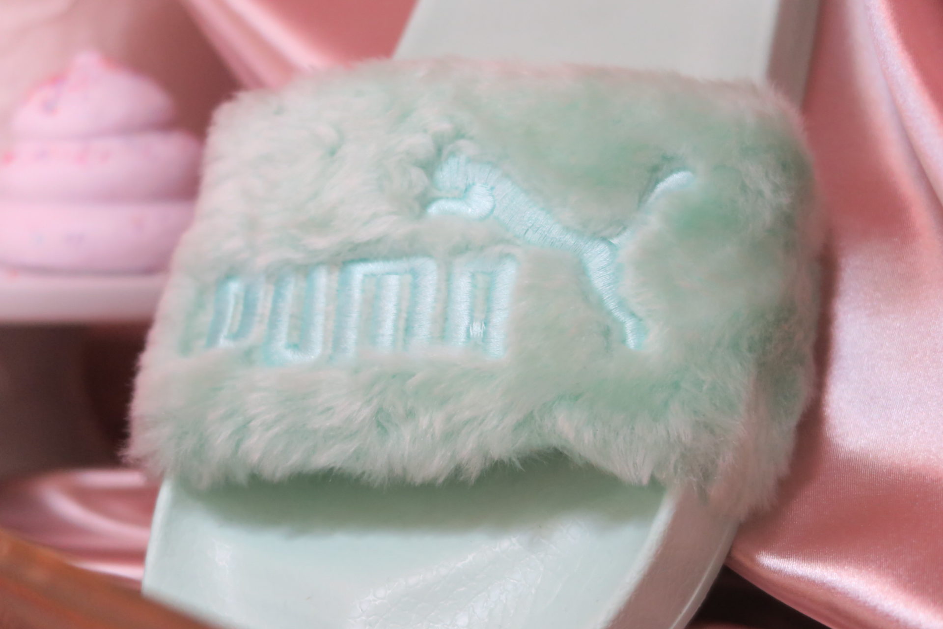 Rihanna x PUMA Fur Slide