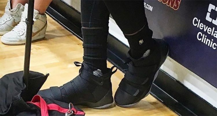 Nike LeBron Soldier 11 "Black"