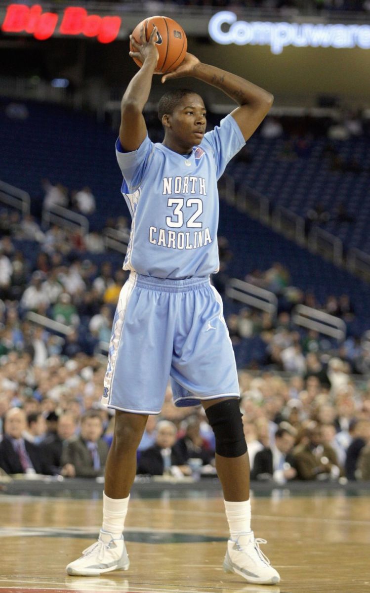 Ed Davis in the Air Jordan XX2 PE