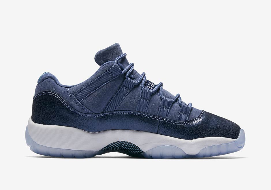 Air Jordan 11 Low "Blue Moon"