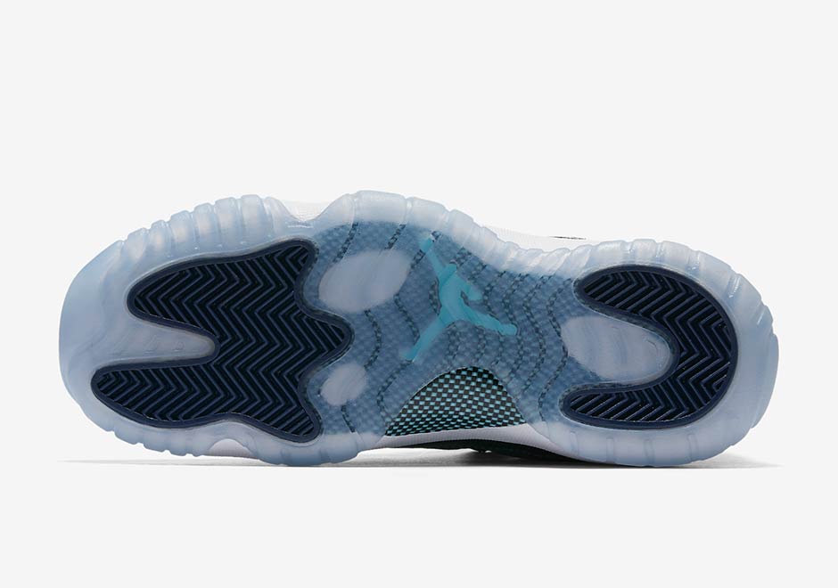 Air Jordan 11 Low "Blue Moon"