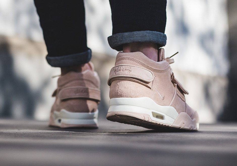 Nike Air Trainer Cruz "Easter"