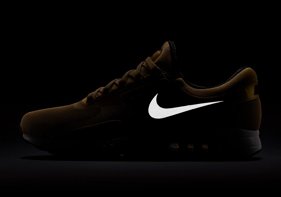 Nike Air Max Zero "Metallic Gold"