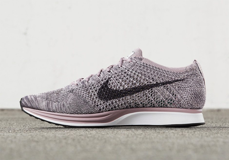 Nike Flyknit Racer "Macaroon" Pack