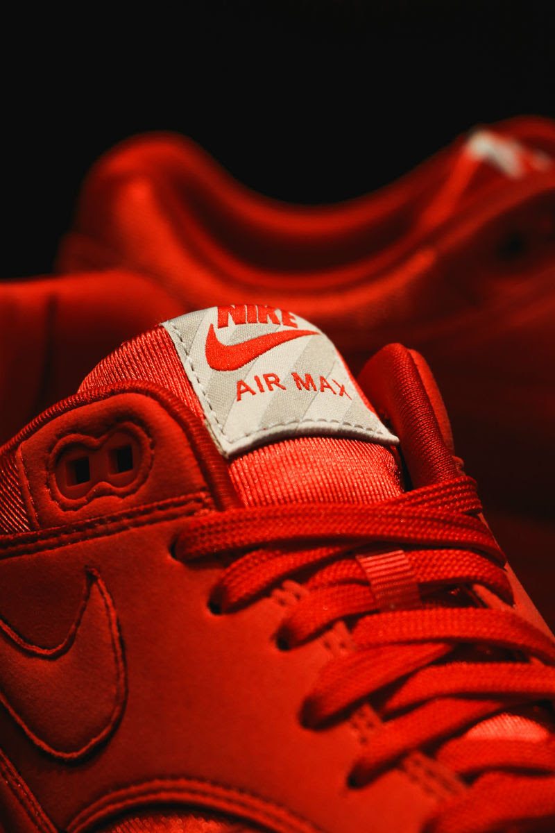 Nike Air Max 1 PRM "University Red"