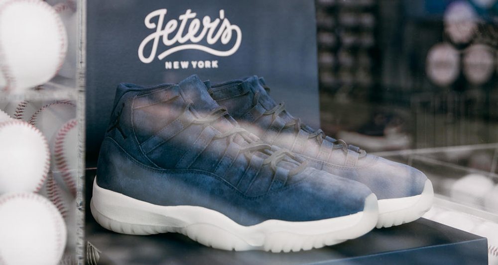 Air Jordan 11 Suede "Jeter" PE