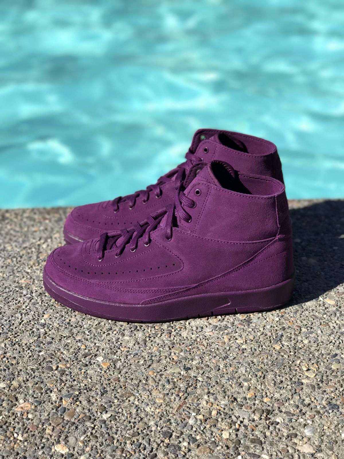 Air Jordan 2 Decon "Bordeaux"