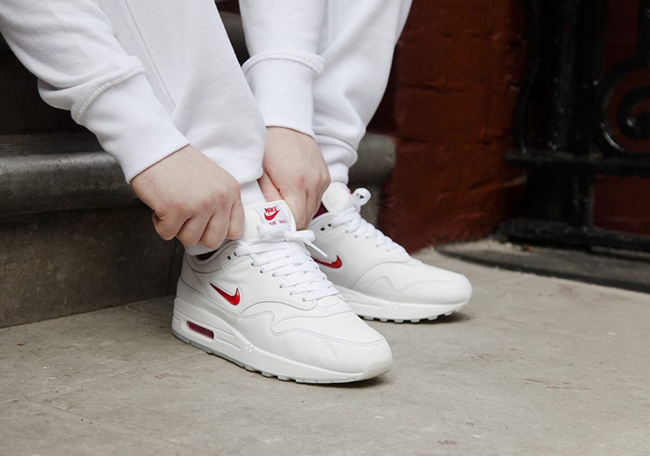 Nike Air Max 1 Jewel "White/Red"