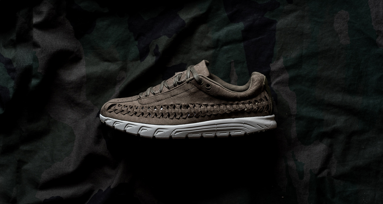 Nike Mayfly Woven "Olive"