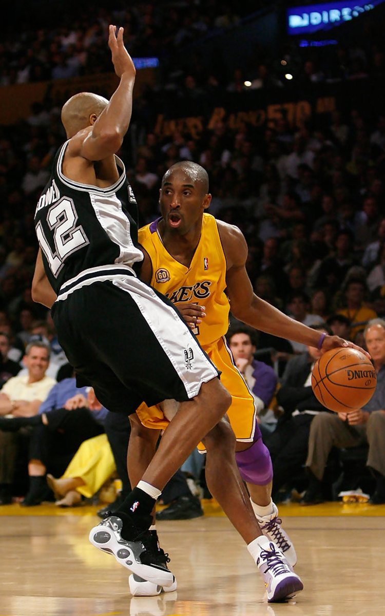 Bruce Bowen in the Nike Zoom Flight 95