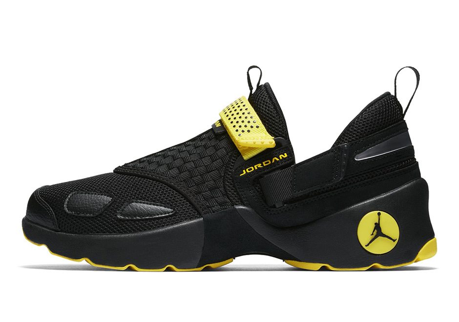 Jordan Trunner LX "Thunder"