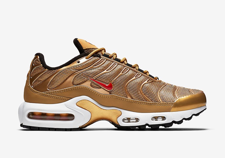 Nike Air Max Plus "Metallic Gold"