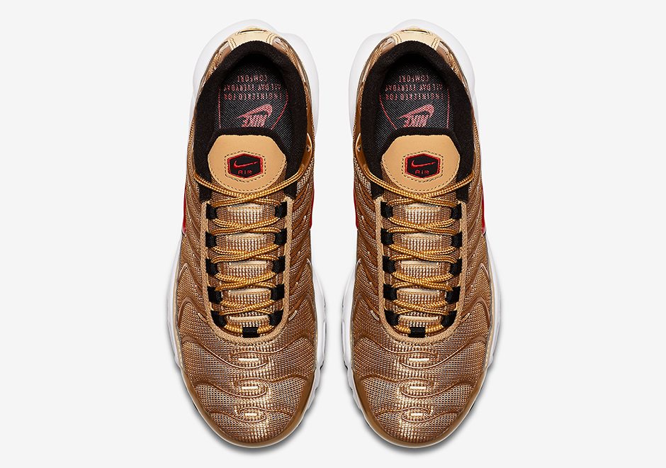 Nike Air Max Plus "Metallic Gold"