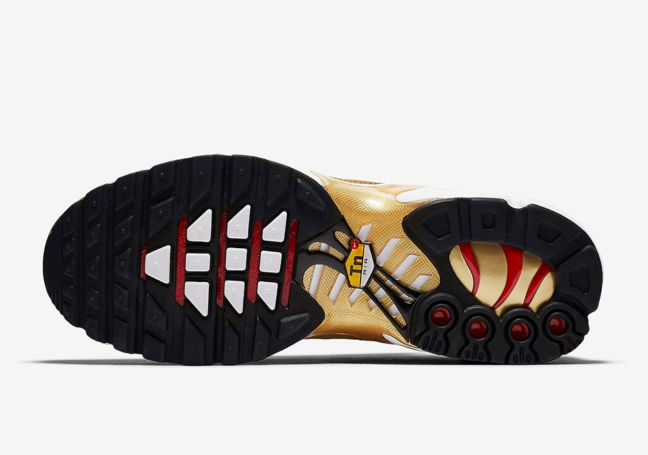 Nike Air Max Plus "Metallic Gold"