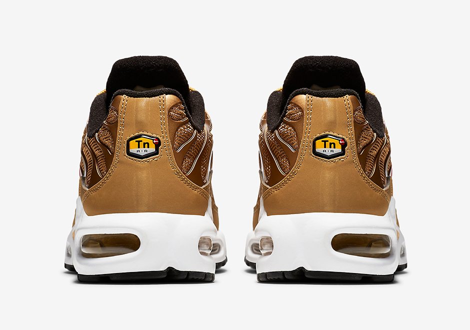 Nike Air Max Plus "Metallic Gold"