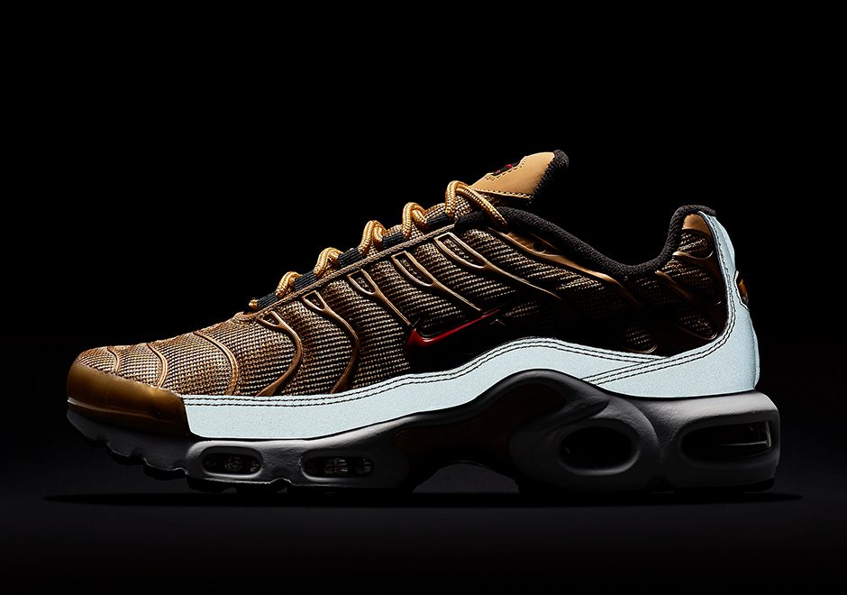 Nike Air Max Plus "Metallic Gold"