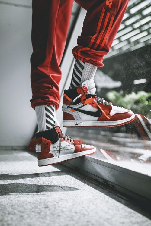 Off-White x Air Jordan 1