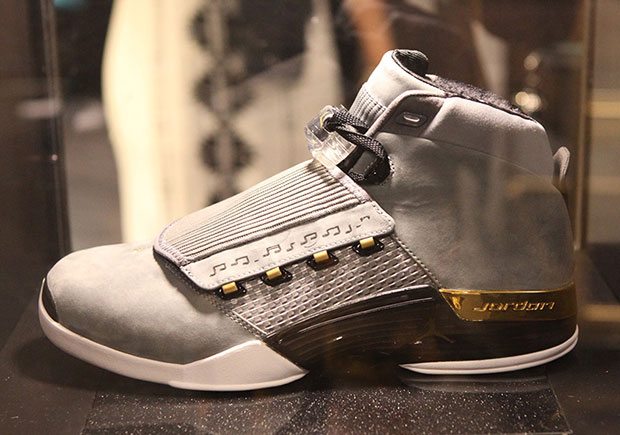 Trophy Room x Air Jordan 17