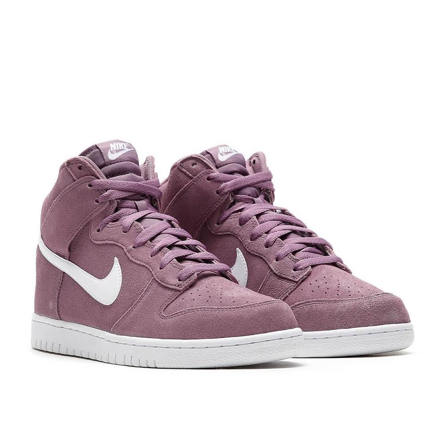 Nike Dunk High "Violet Dust"