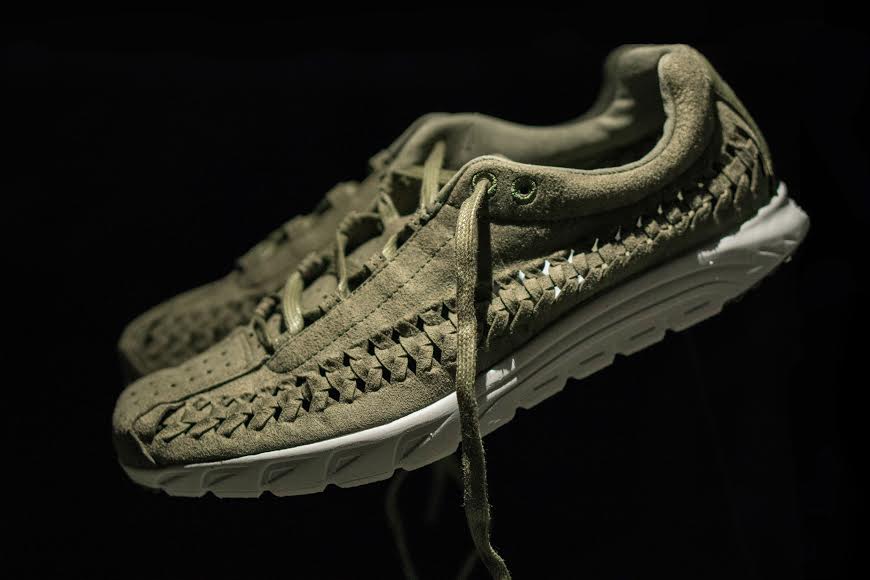 Nike Mayfly Woven "Olive"