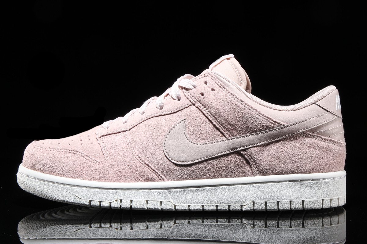 Nike Dunk Low "Silt Red"