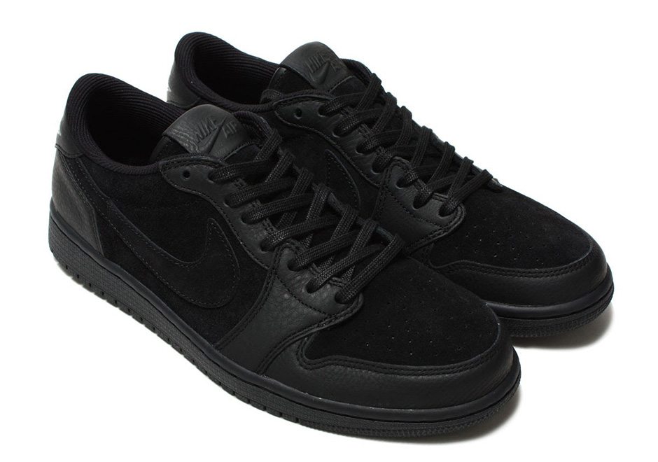 Air Jordan 1 Low "Triple Black"