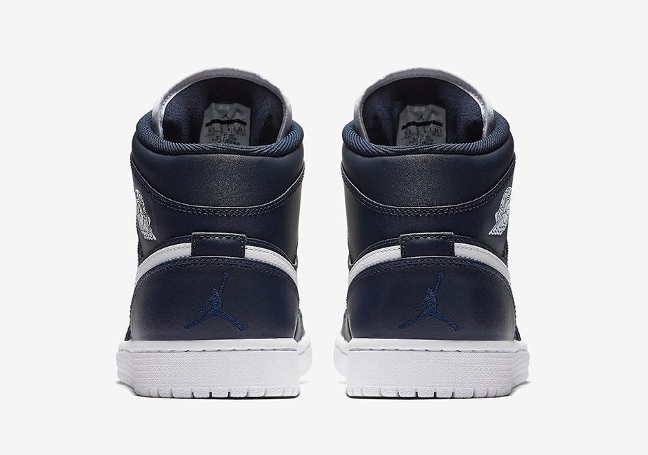 Air Jordan 1 Mid "Jeter"