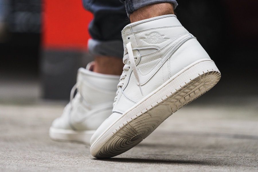 Air Jordan 1 Retro High "Sail"