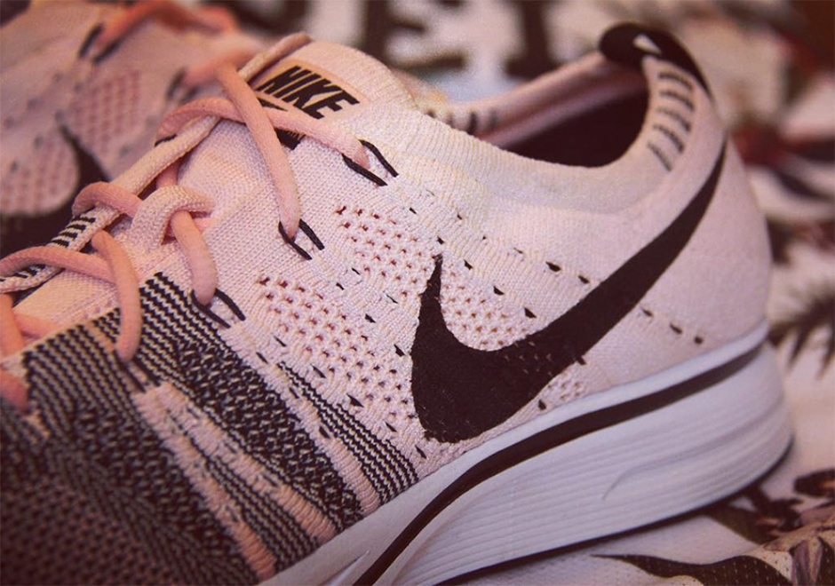 Nike Flyknit Trainer "Sunset Tint"