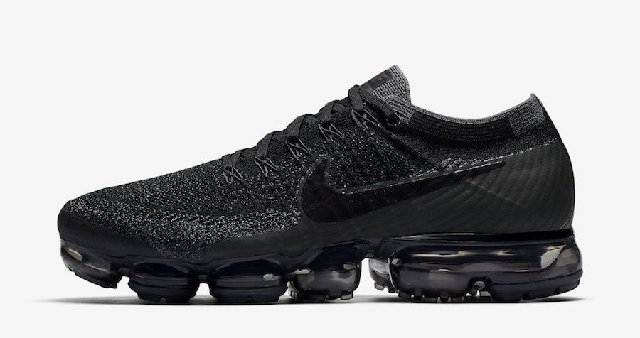 Nike Air VaporMax "Triple Black"