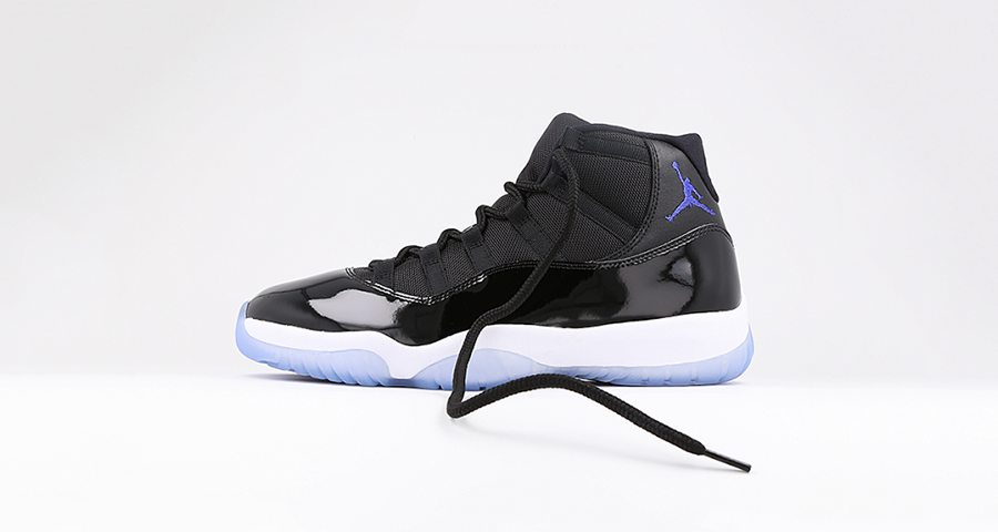 Air Jordan 11 "Space Jam"