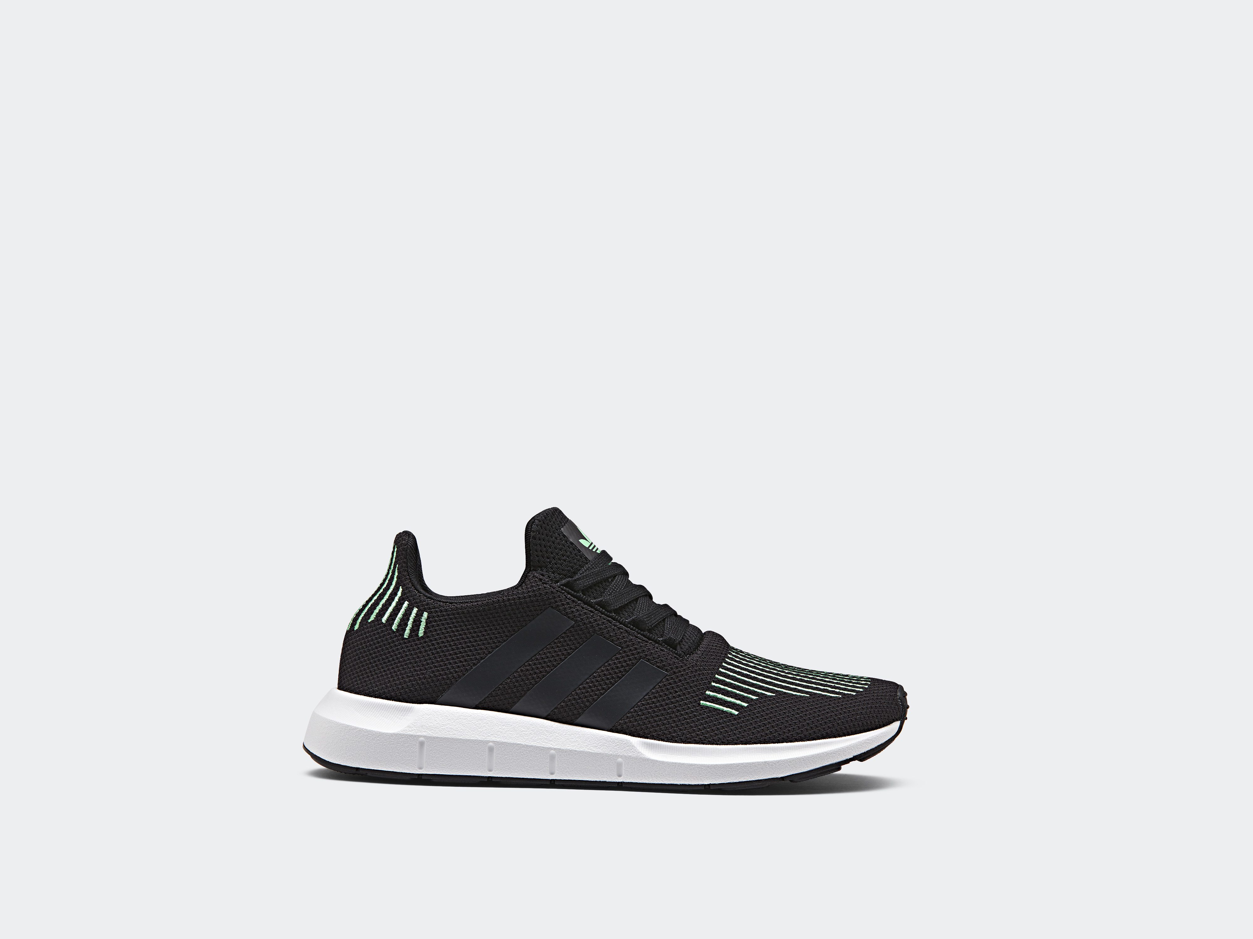 adidas Swift Run