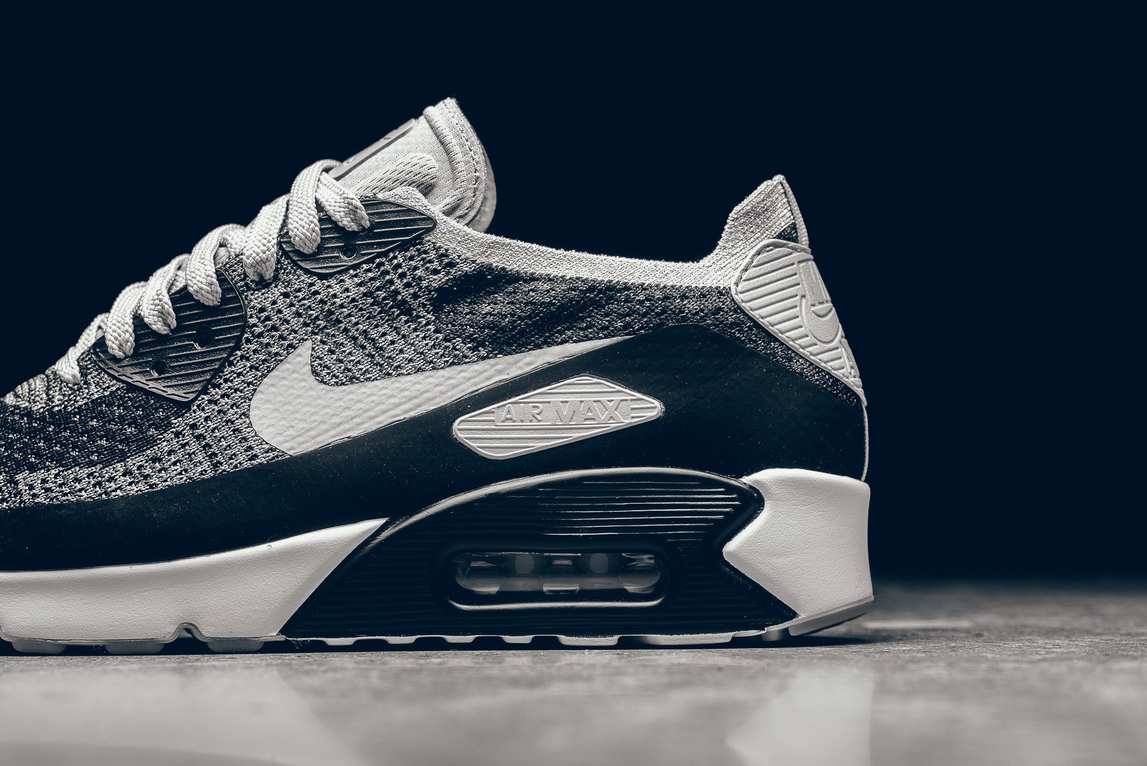 Nike Air Max 90 Ultra Flyknit 2.0 "Oreo"