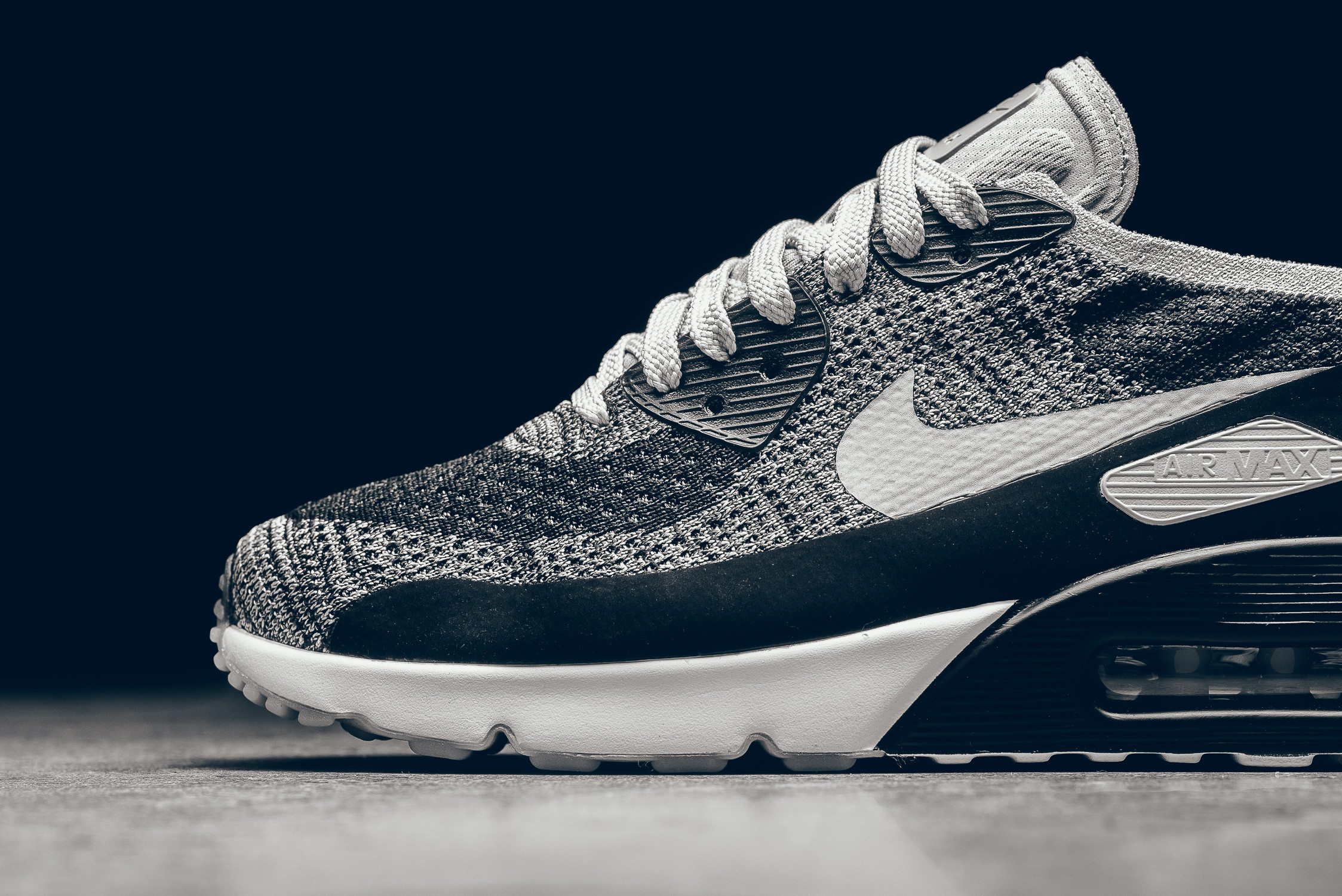 Nike Air Max 90 Ultra Flyknit 2.0 "Oreo"