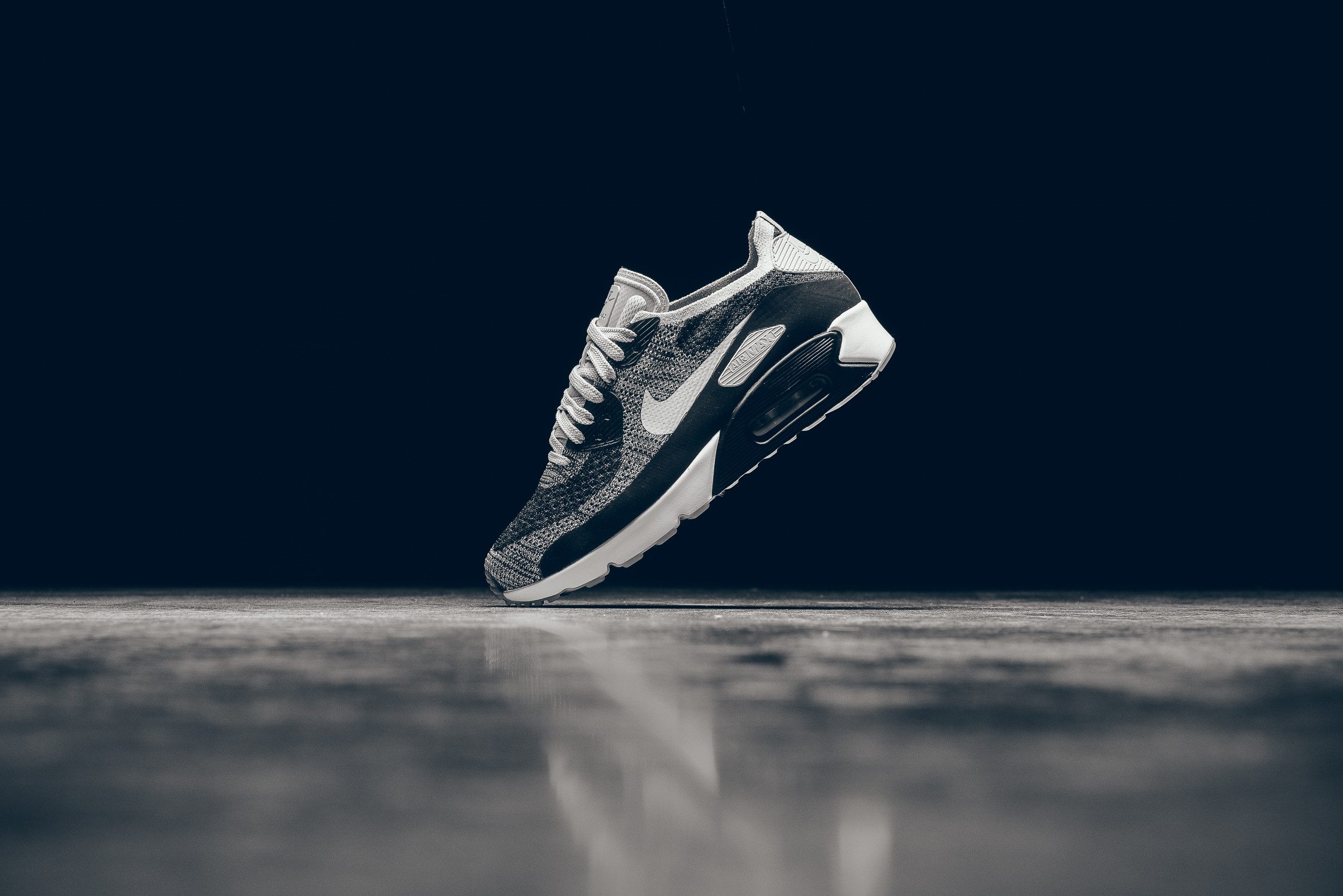 Nike Air Max 90 Ultra Flyknit 2.0 "Oreo"