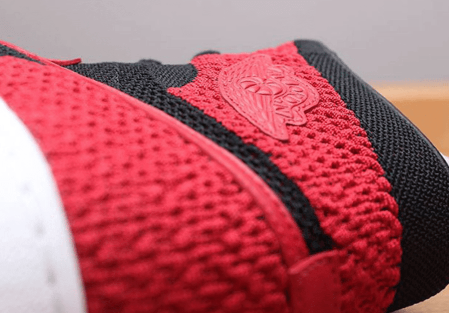 Air Jordan 1 Flyknit Black/Red