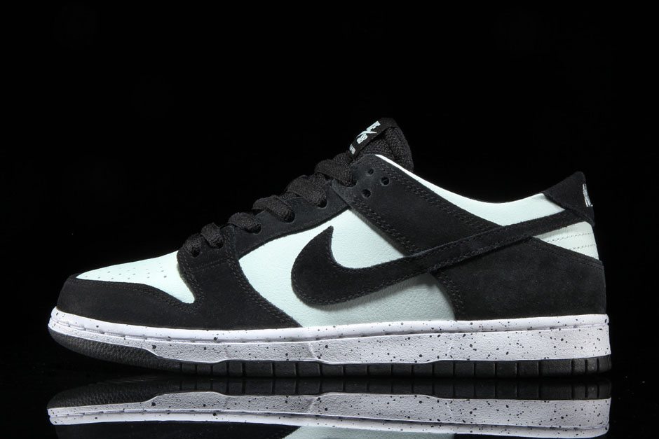 Nike SB Dunk Low Pro Black/Barley Green