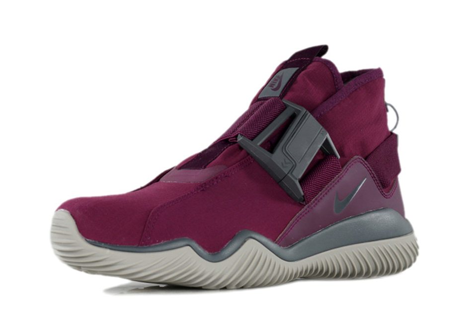 NikeLab 07 KMTR "Bordeaux"