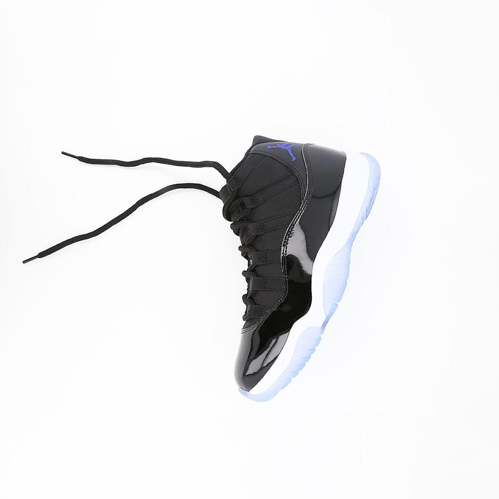 Air Jordan 11 "Space Jam"