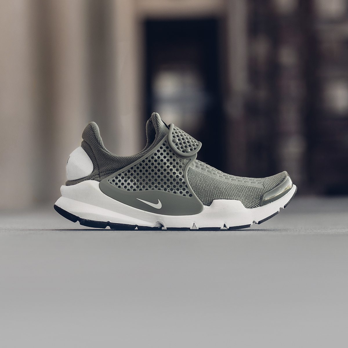 Nike Sock Dart "Dark Stucco"