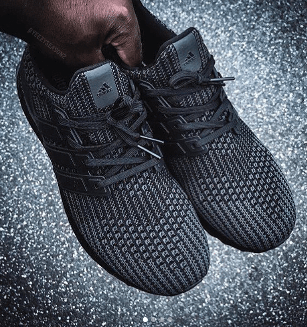 adidas Ultra Boost 4.0 "Triple Black"