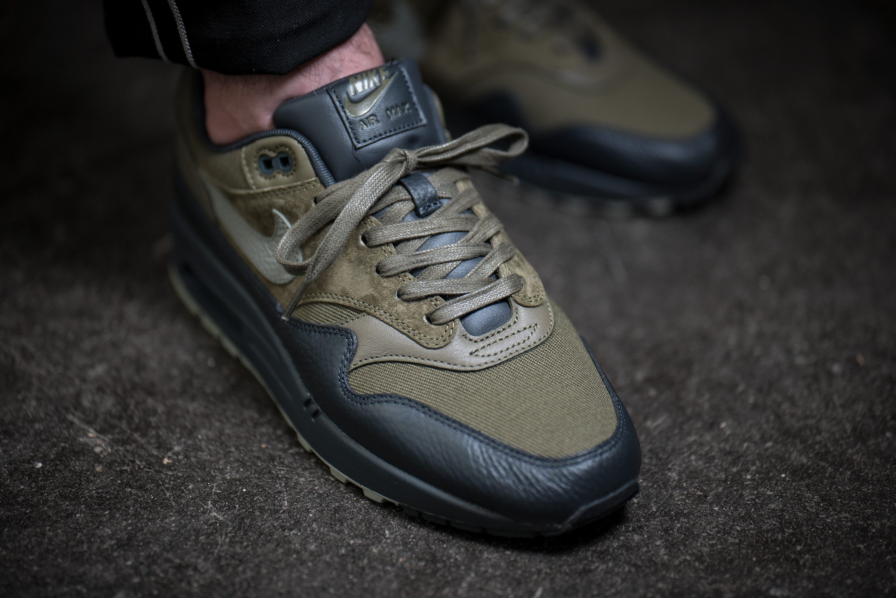 Nike Air Max 1 "Dark Stucco"