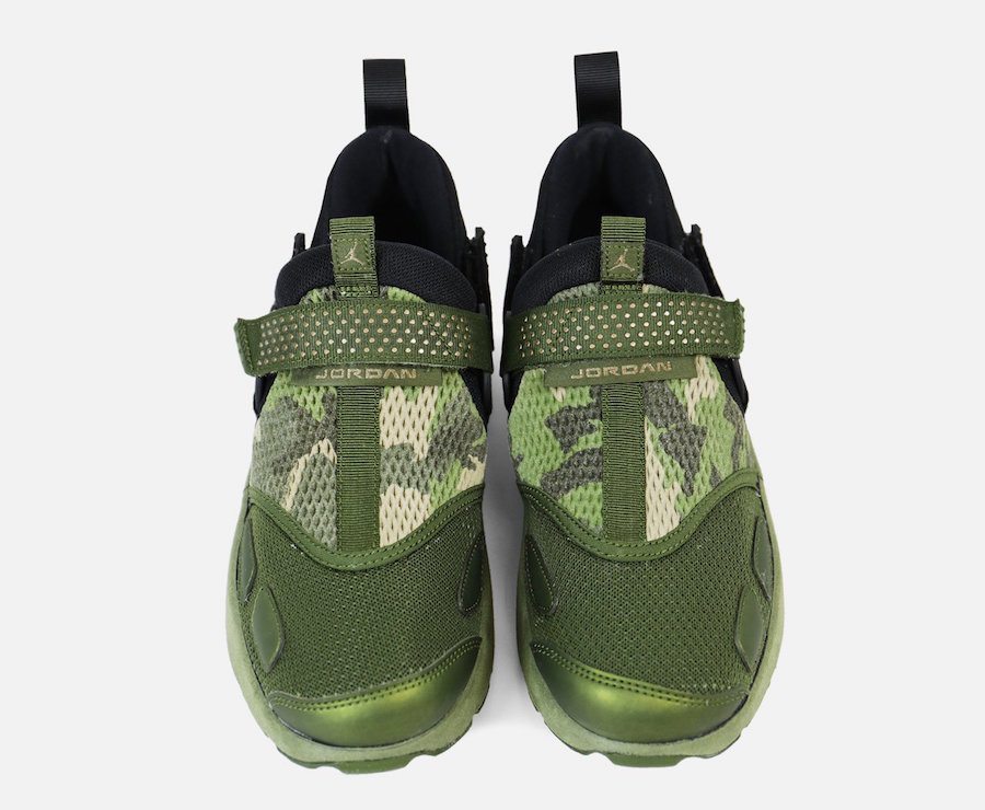 Jordan Trunner LX "Camo"