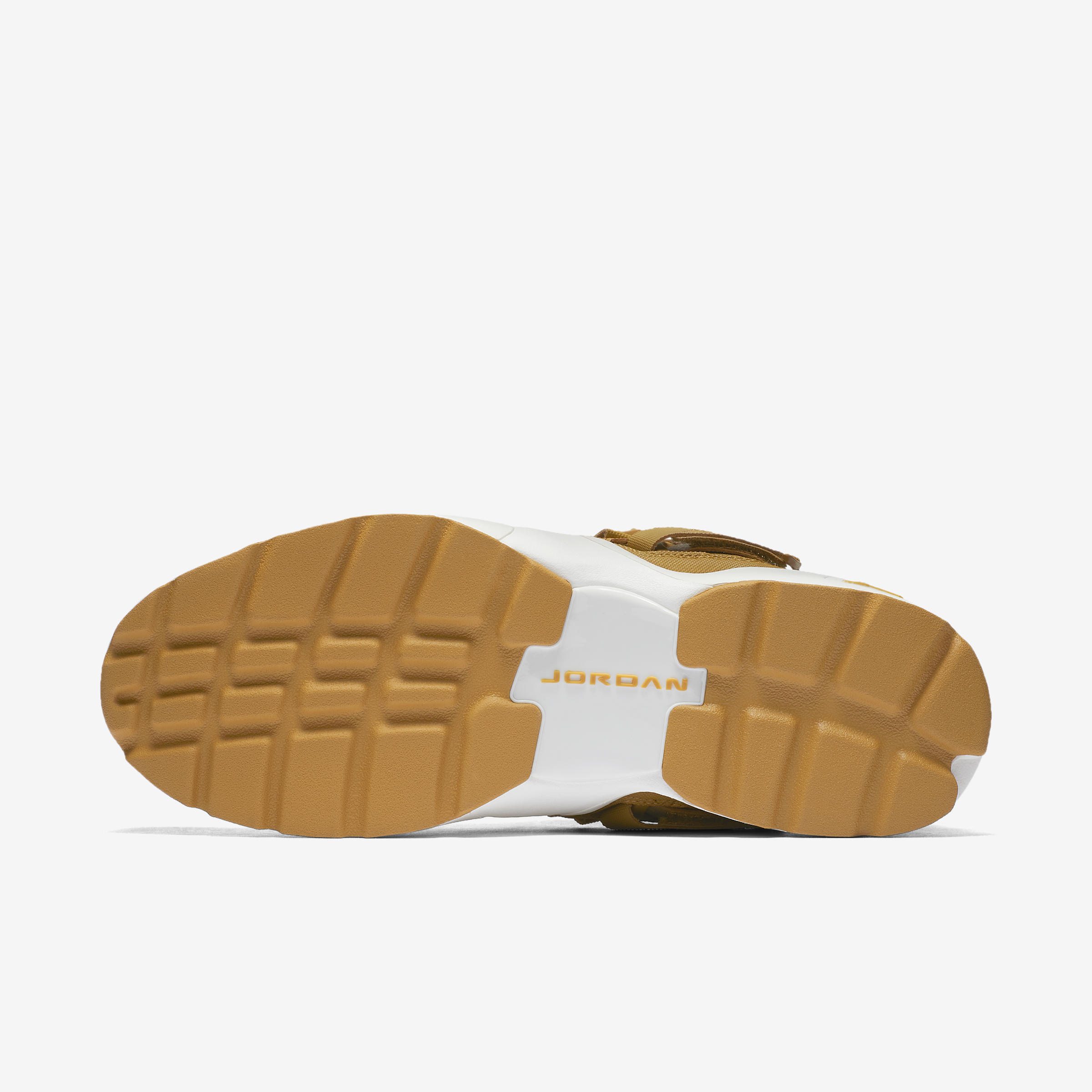 Jordan Trunner LX Mid "Golden Harvest"