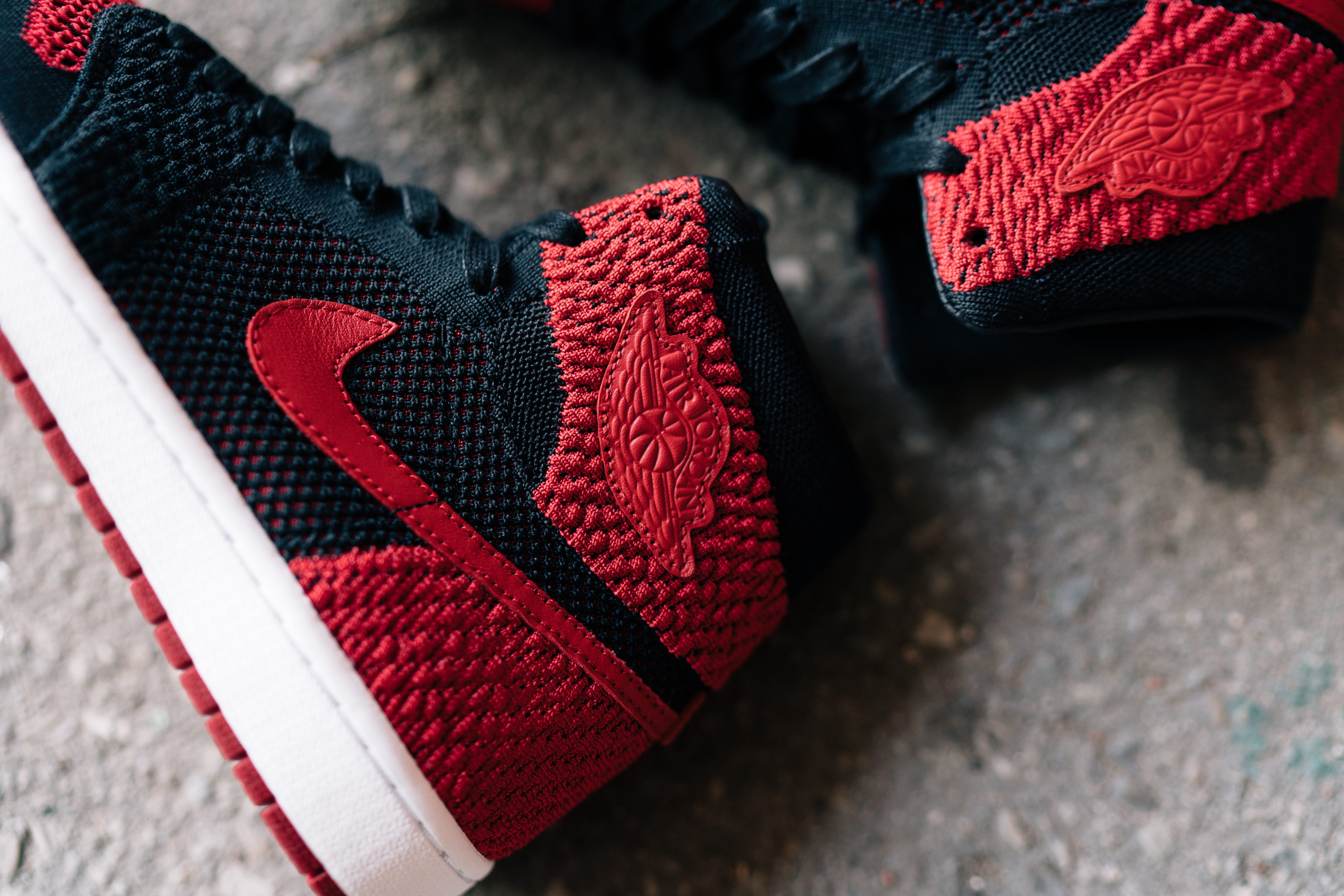 Air Jordan 1 Flyknit "Bred"