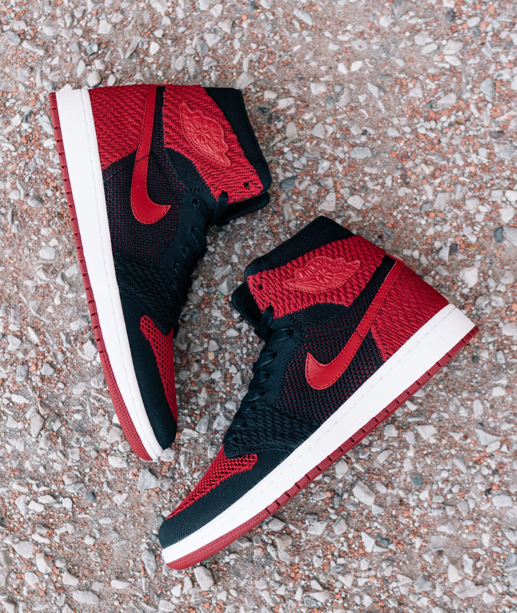 Air Jordan 1 Flyknit "Bred"