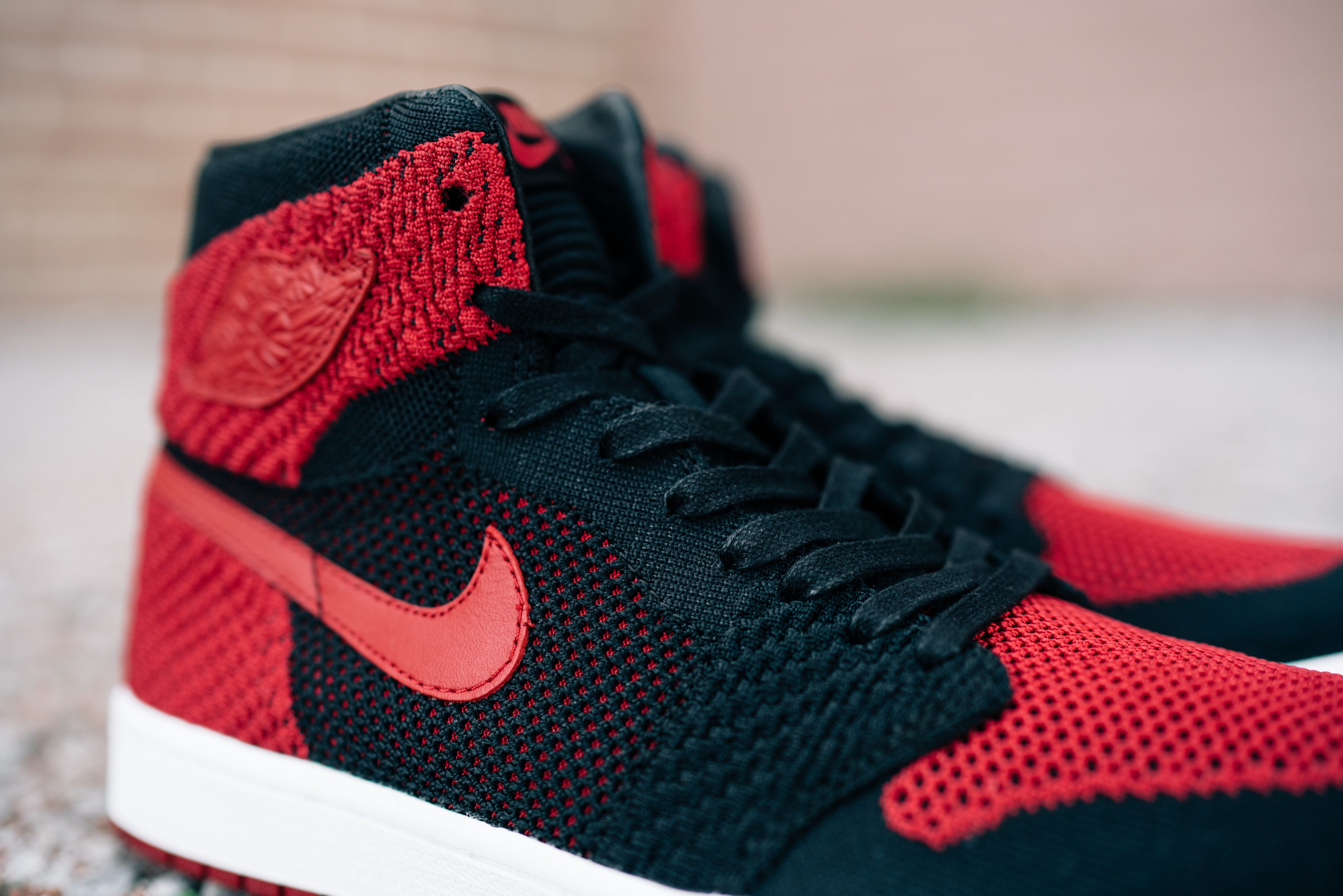 Air Jordan 1 Flyknit "Bred"