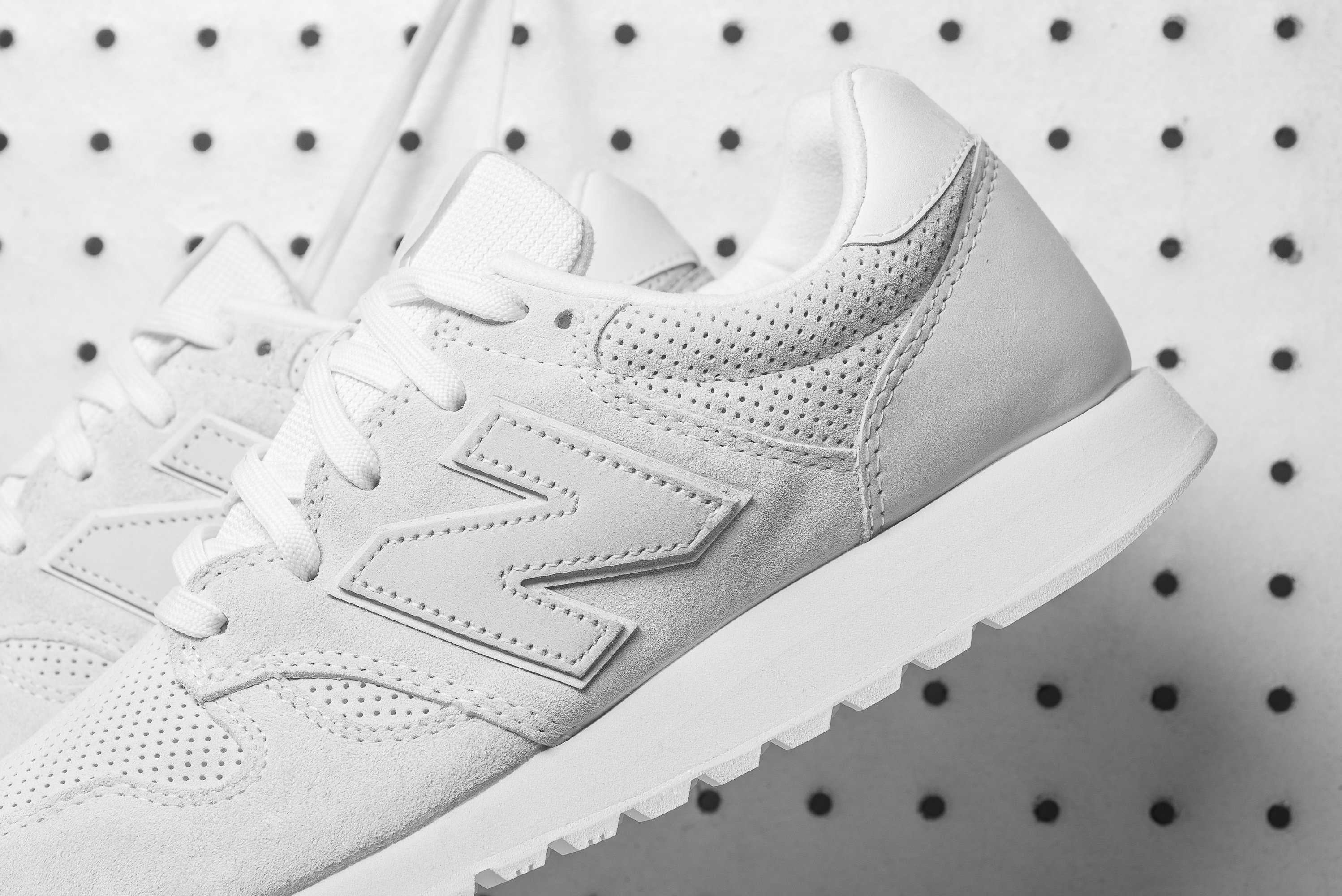 New Balance 520 White/White