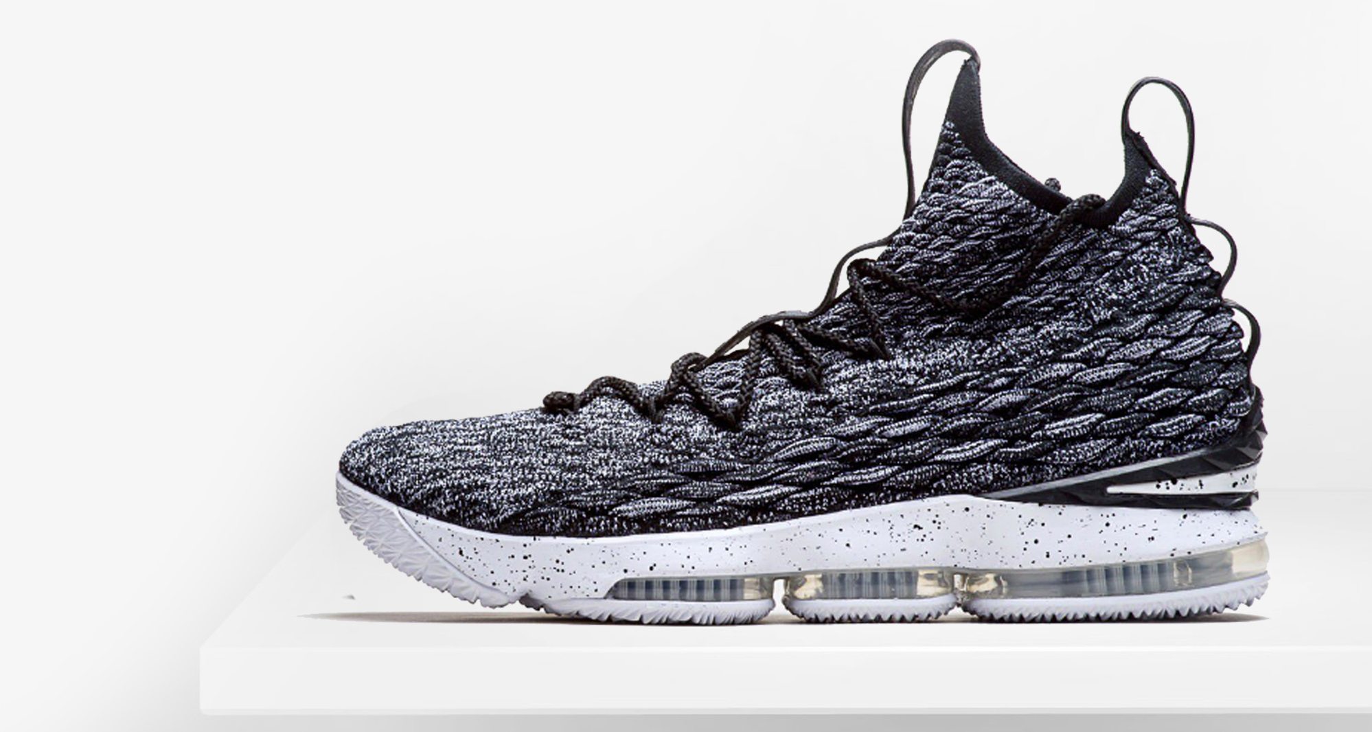 Nike LeBron 15 "Ashes"