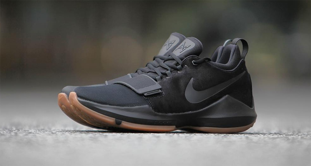 Nike PG1 Black/Gum